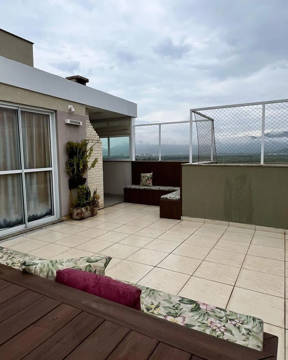 Furnished rental duplex with 4 bedrooms and private BBQ — photo 38