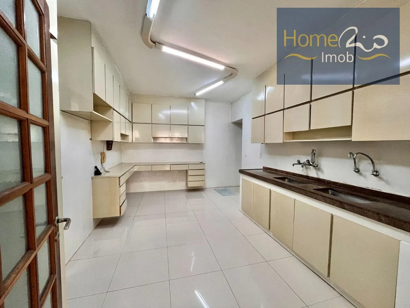 3-bedroom apartment with 2 bathrooms and included parking — photo 28