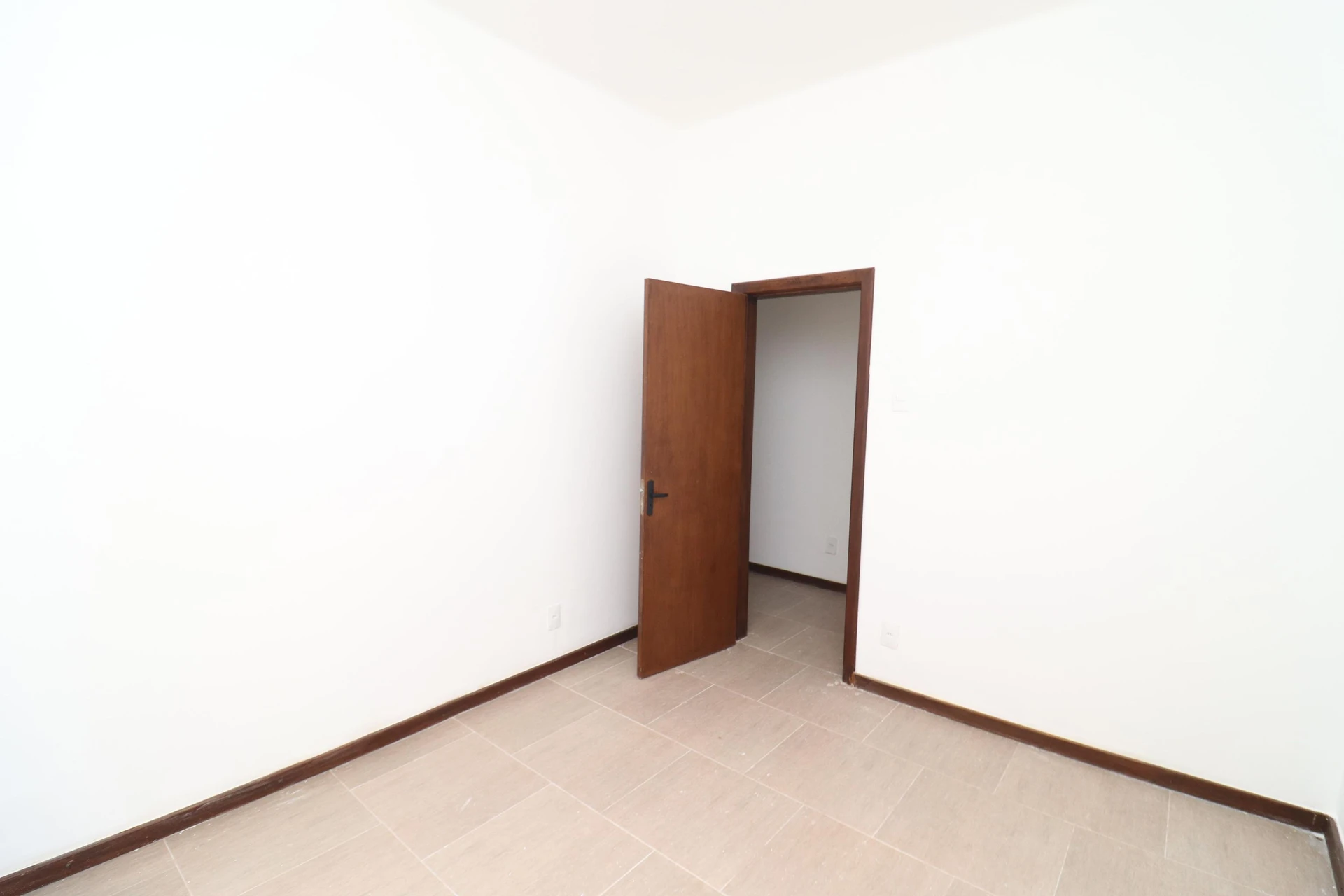 3-bedroom apartment, 1 with its own bathroom, 120 m² — photo 17