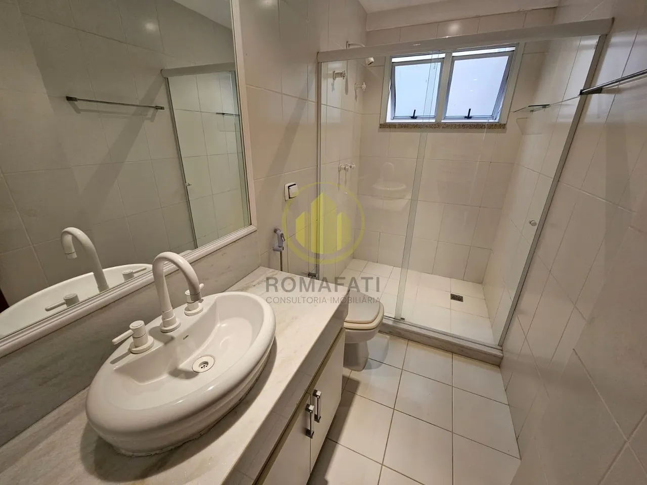 Apartamento sem mobília com 3 quartos e 4 banheiros — photo 18