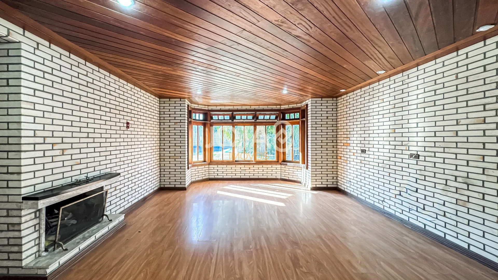 Furnished 532 m² home with yard and private BBQ — photo 15