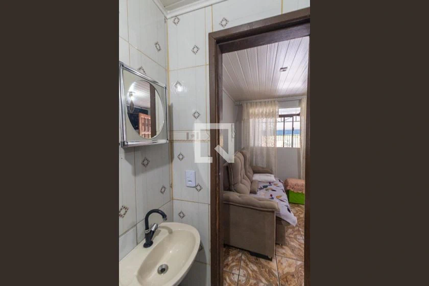 Furnished 4-bedroom, 180 m² house in Curitiba — photo 17