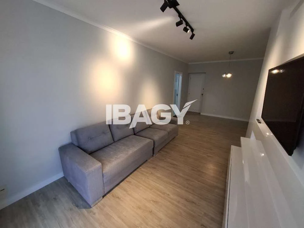 Apartamento de 3 dormitórios com 2 banheiros e vaga — photo 2
