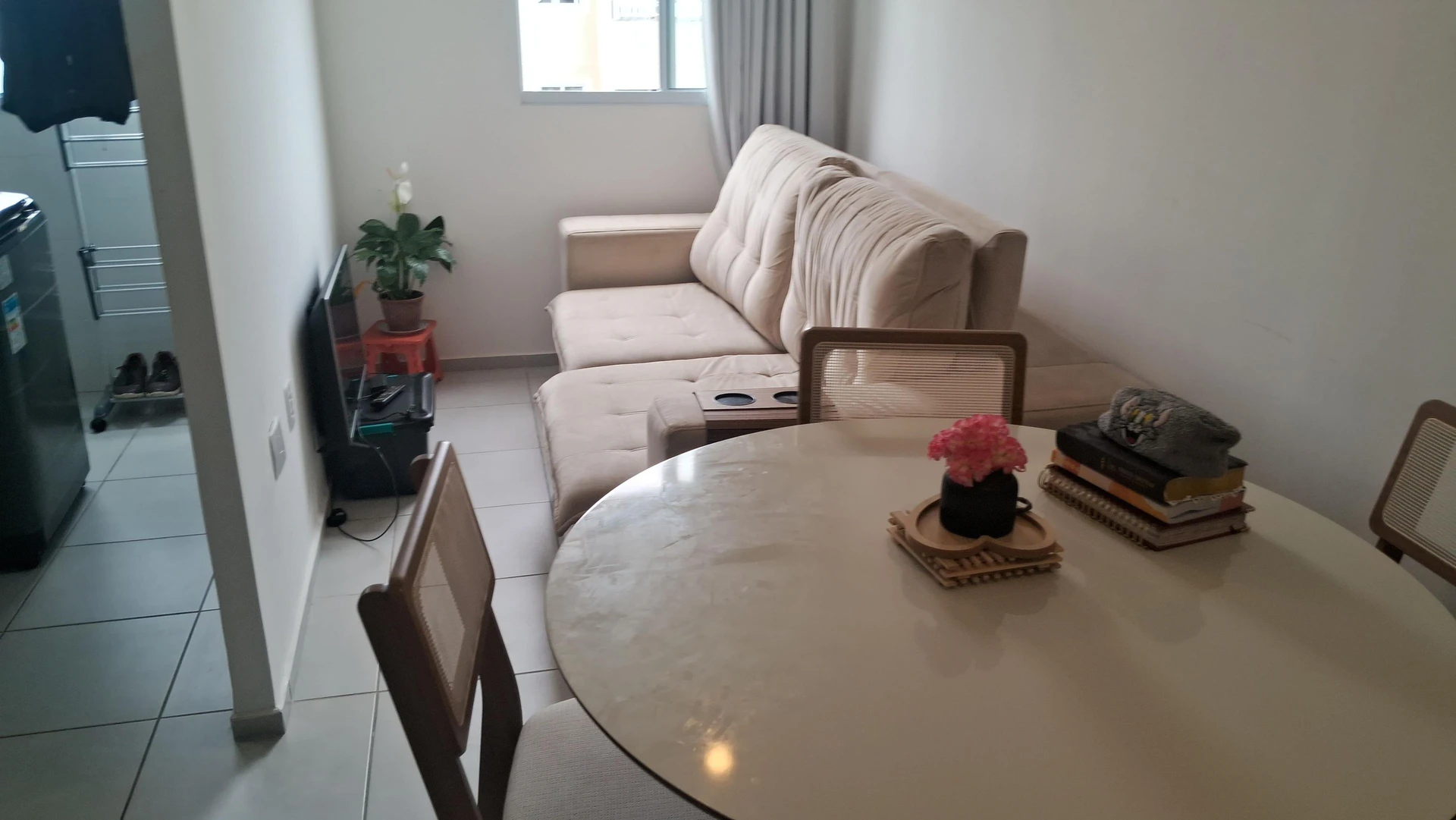 2-bedroom apartment in a building with a pool — photo 9