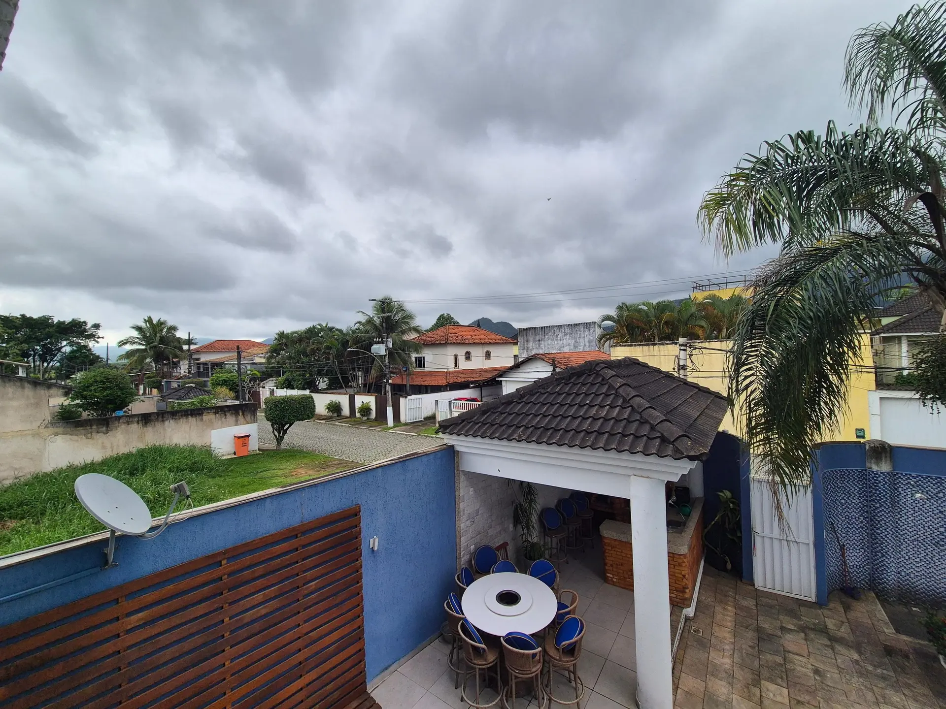 4 quartos e jacuzzi: casa de 318 m² — photo 91
