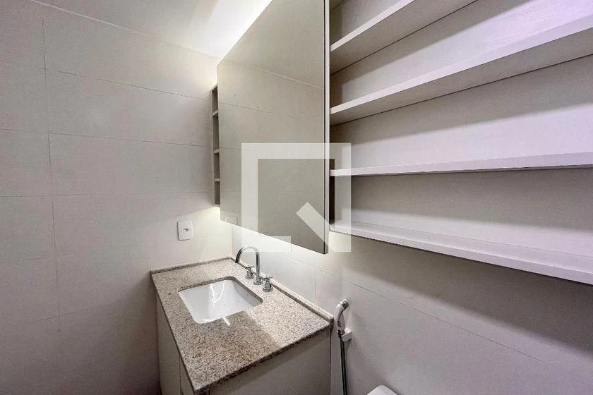1-bedroom unfurnished apartment with enclosed balcony — photo 19