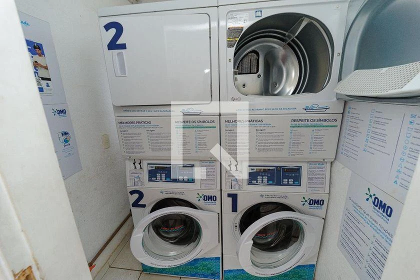 Washing machine in a 2-bedroom apartment, 44 m² — photo 4