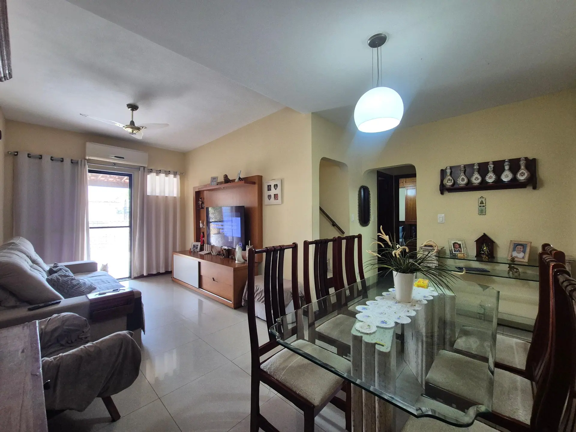Furnished apartment with 5 bedrooms and 2 parking spots