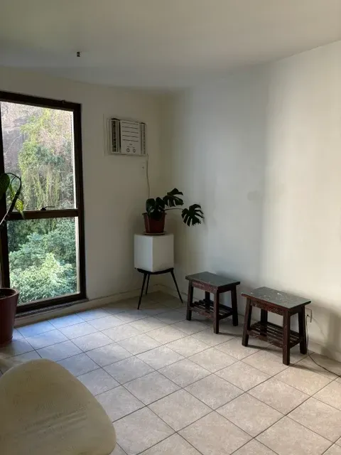 1-bedroom apartment with enclosed balcony in 60 m² — photo 11