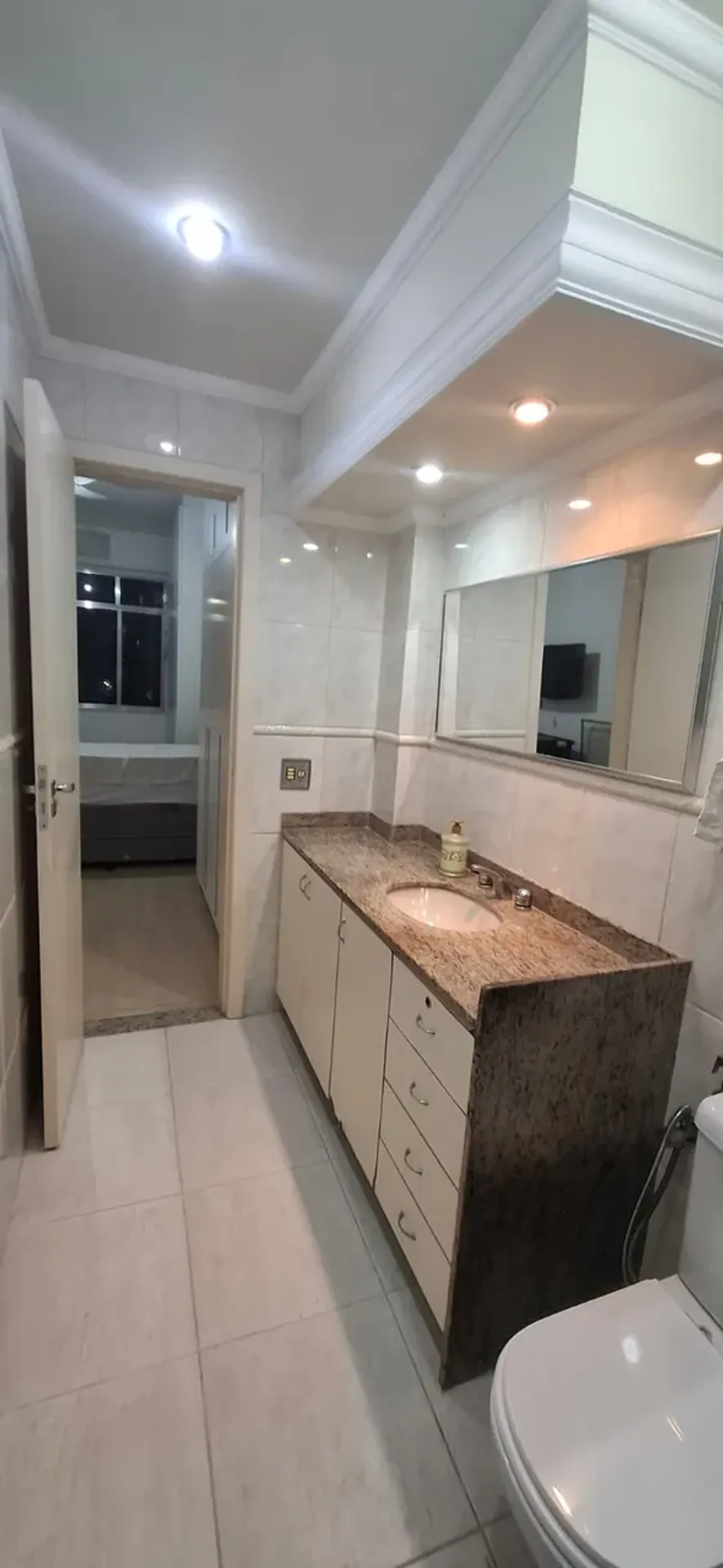 3-bedroom apartment with 2 bathrooms and glass balcony — photo 18