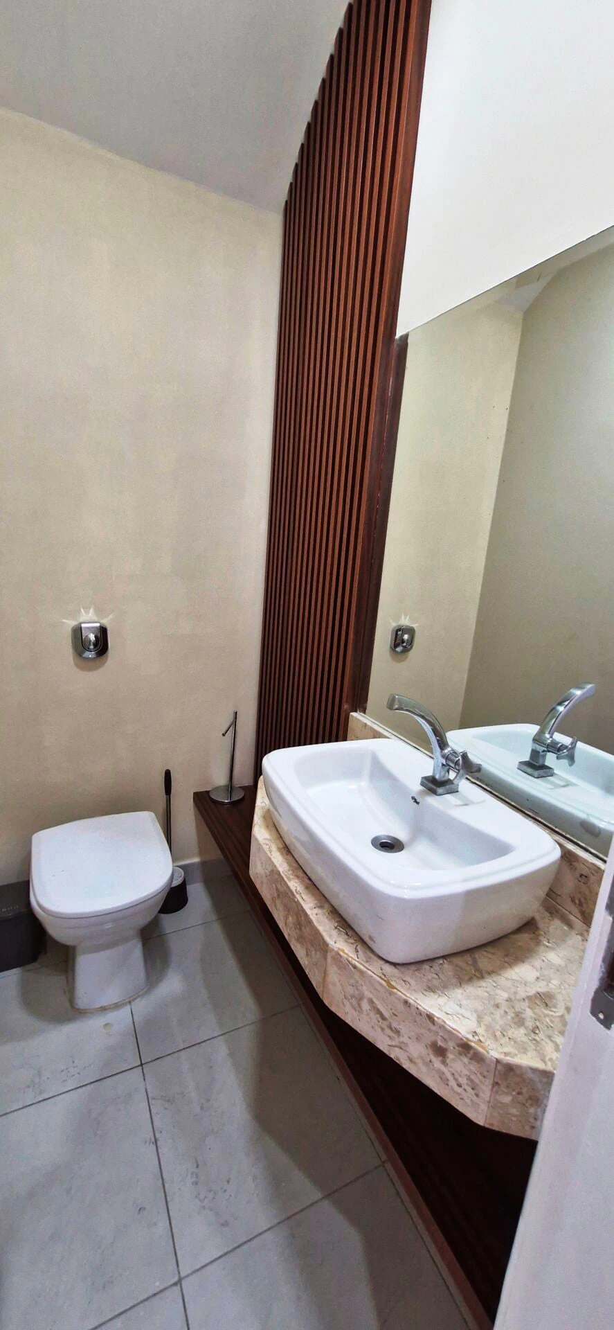Casa mobiliada com 3 dormitórios e 526 m² — photo 4