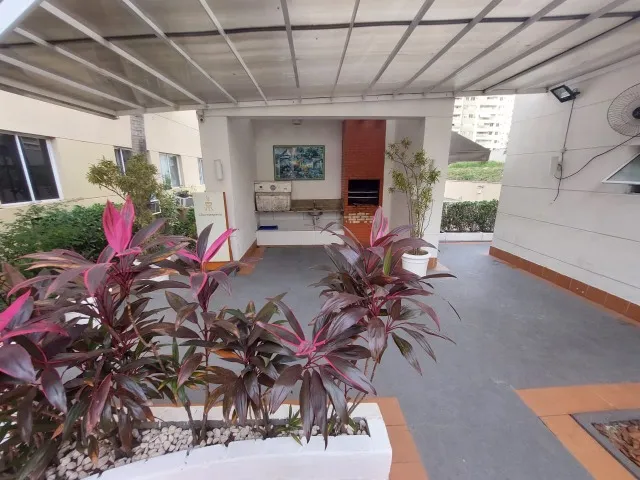 Apartamento de 2 quartos em condomínio com piscina — photo 14
