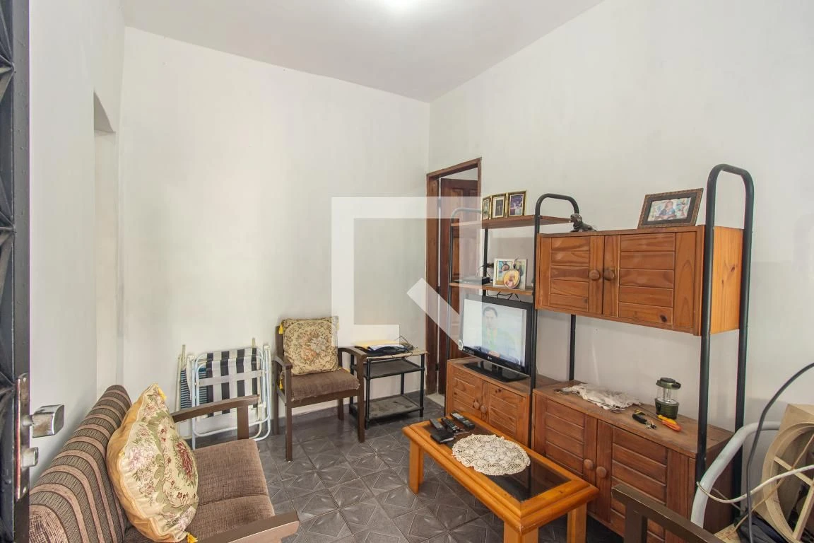 One-bedroom house with a garden — photo 24