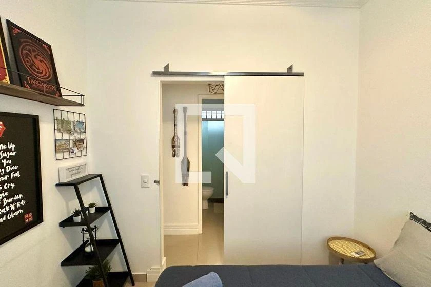 Furnished 2-bedroom apartment with 2 bathrooms — photo 31