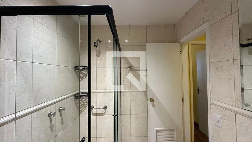 Apartment, 69 m², with wood or laminate floors — photo 21