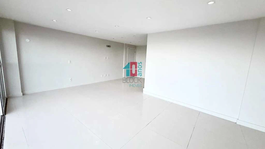 Apartamento 316 m² com 3 suítes e 2 vagas — photo 11