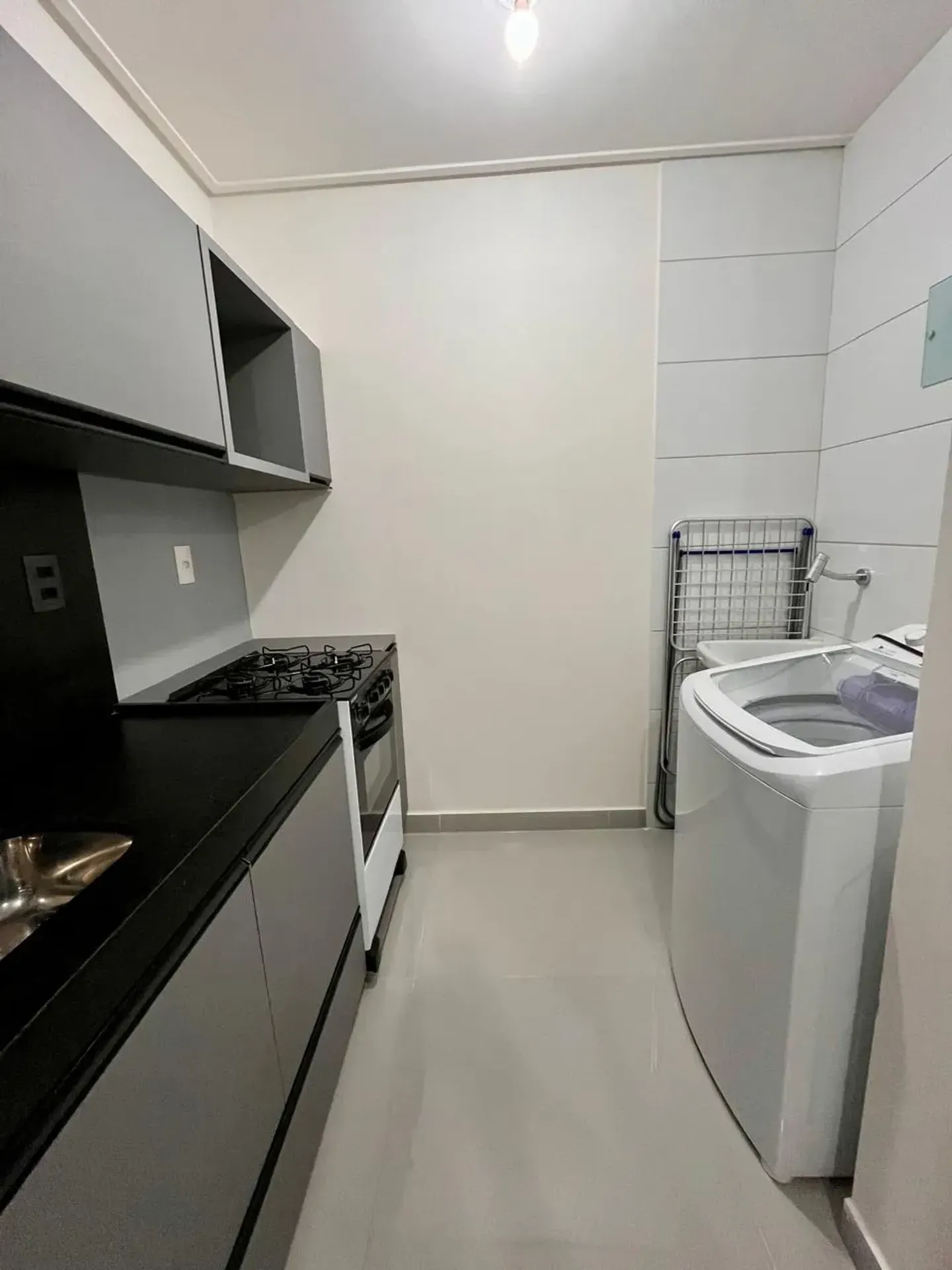 Furnished 2-bedroom apartment with 60 m² on the 14th floor — photo 6