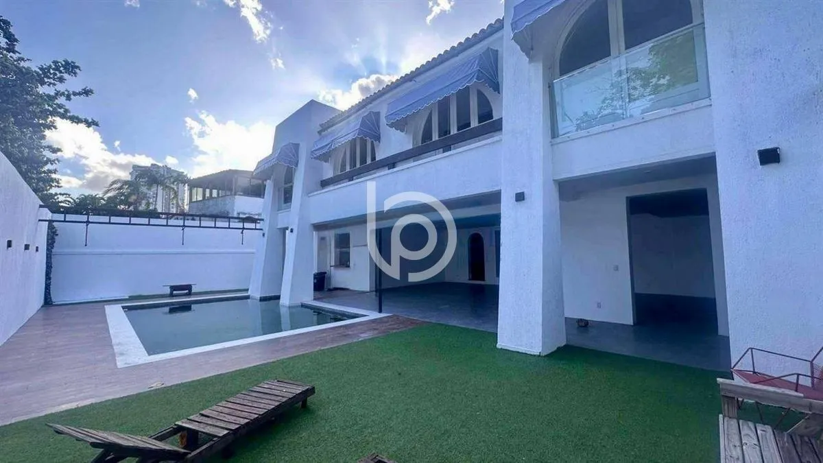 Furnished house with balcony sink and 4 bedrooms — photo 10