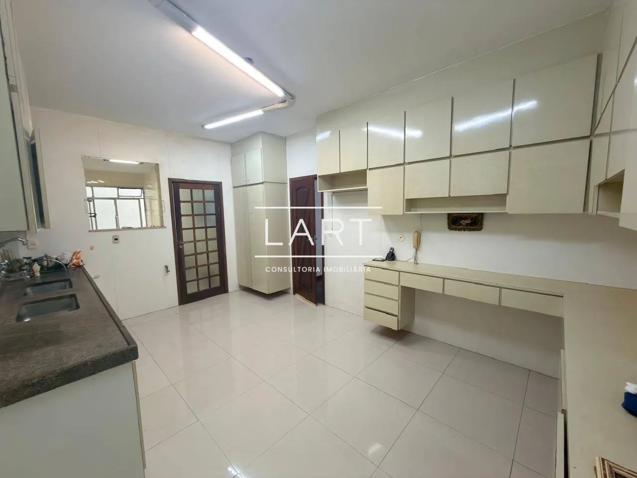 3-bedroom apartment with 159 m² and 1 parking space — photo 5