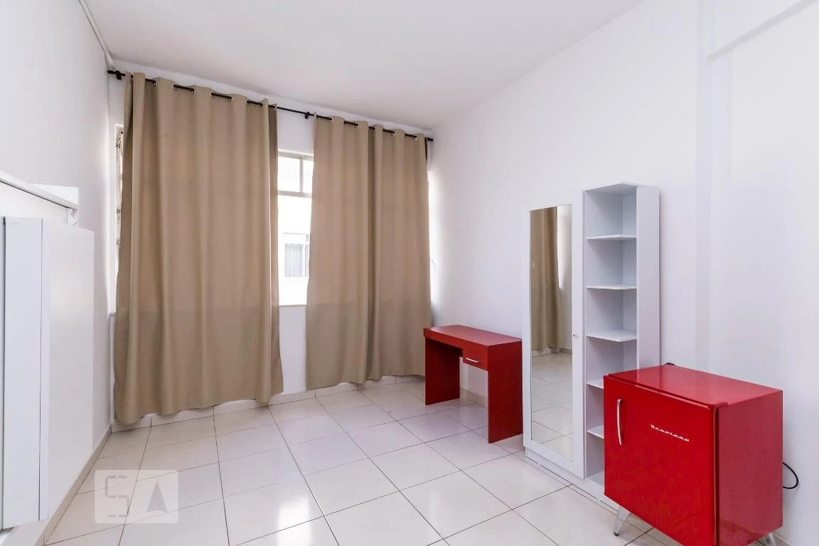 Studio, 30 m², with a home office