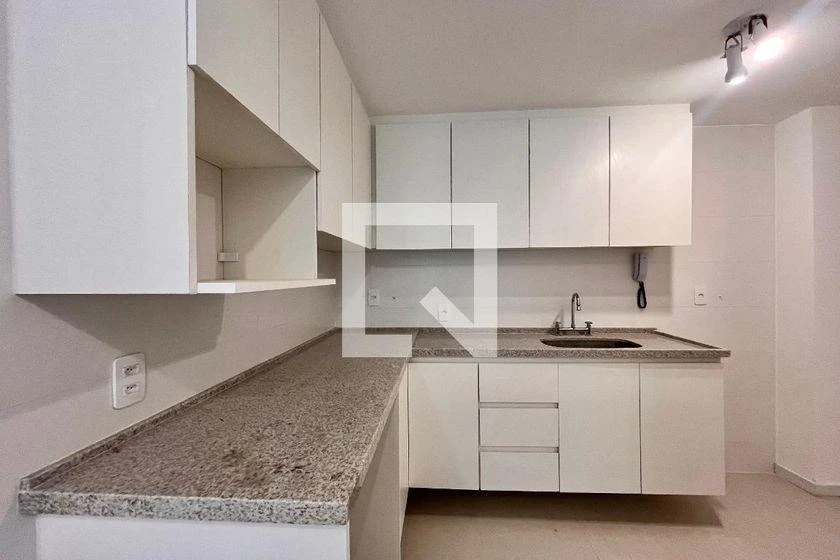 1-bedroom unfurnished apartment with enclosed balcony — photo 2