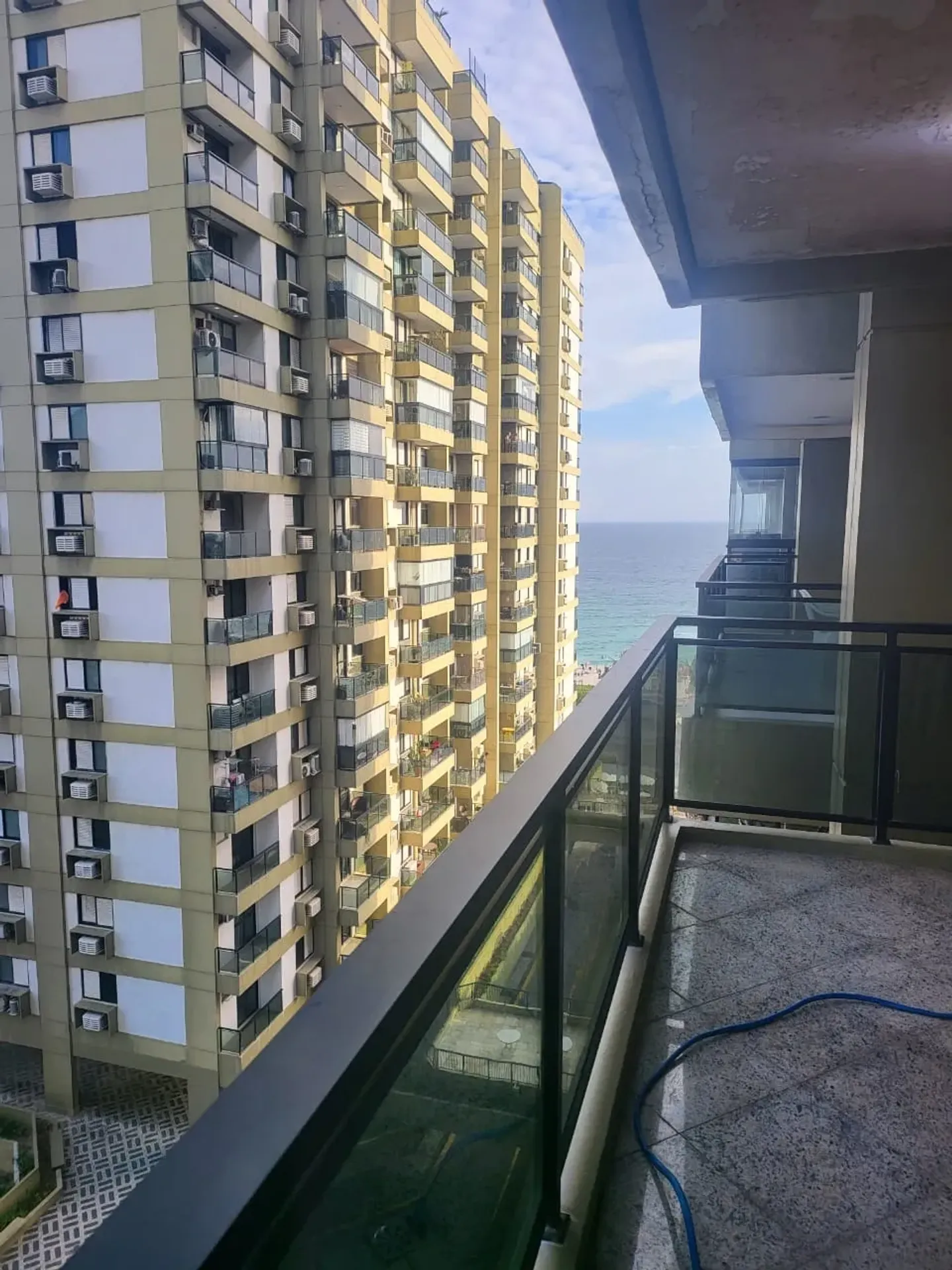 60 m² apartment with a washing machine and a water view — photo 11