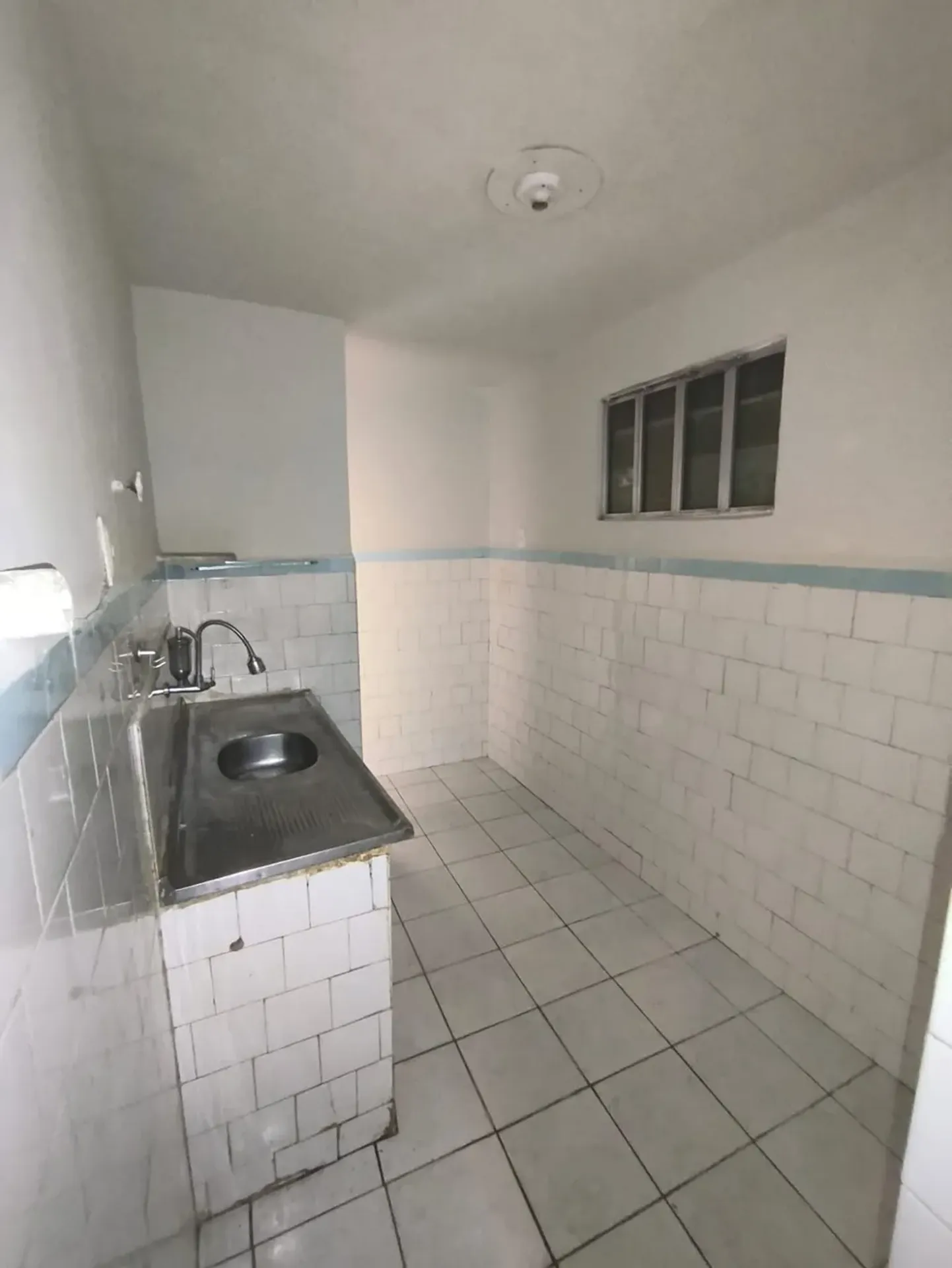 Apartment with 2 bedrooms and a closed kitchen — photo 3