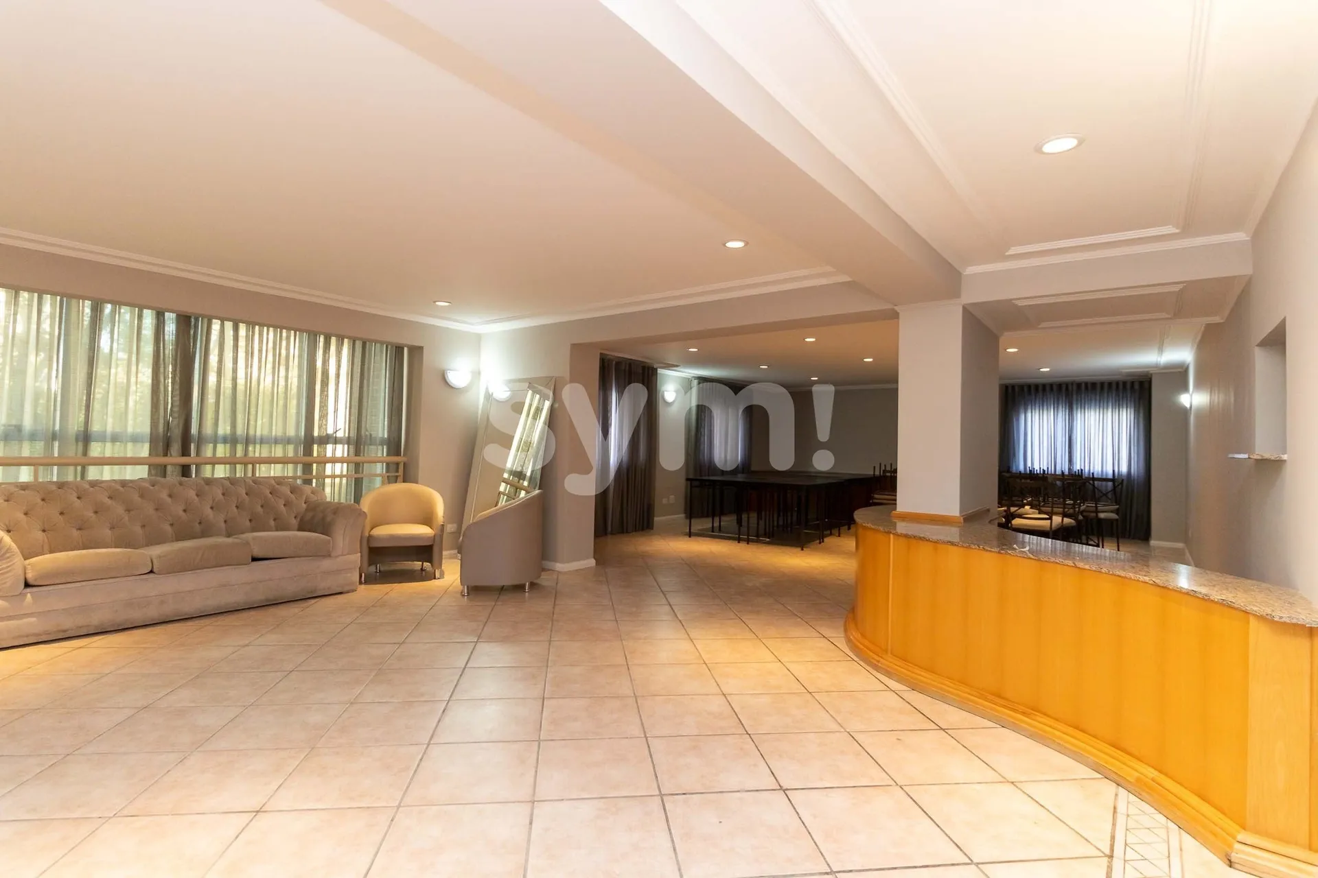 2-bedroom apartment with fitted kitchen and 2 parking spots — photo 19