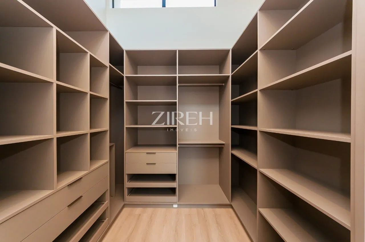 3-bedroom house with a bathtub — photo 20