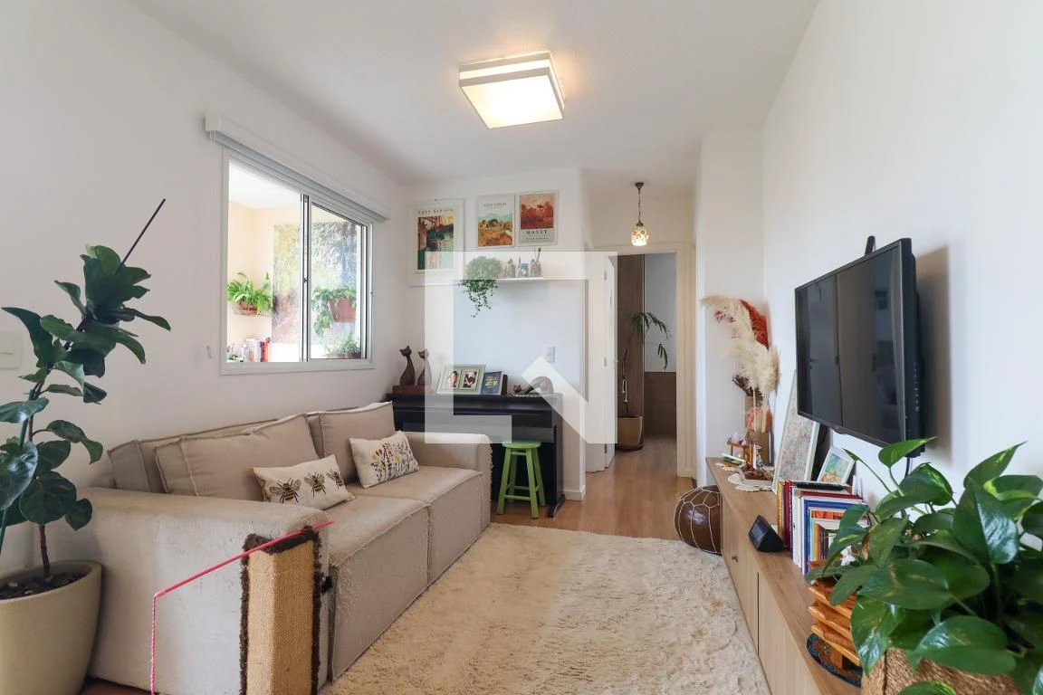 2-bedroom apartment with a glass-enclosed balcony — photo 14