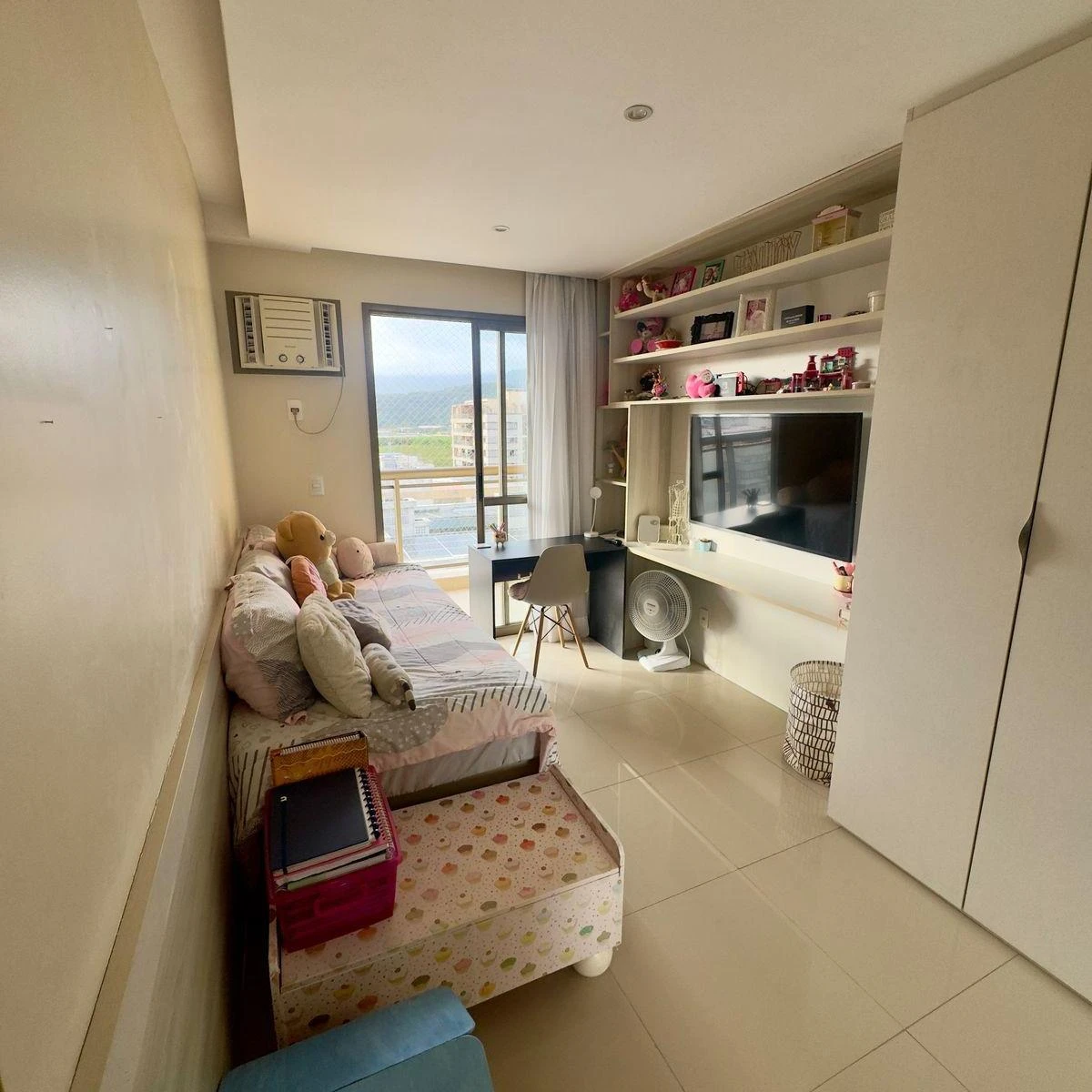 Furnished 213 m² duplex penthouse with 4 bedrooms and 3 parking — photo 15