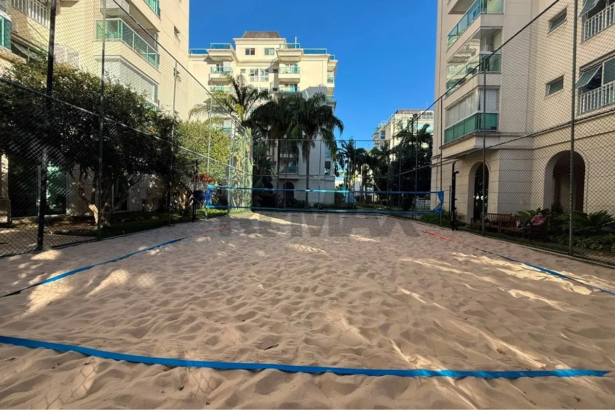 Apartment with 5 bedrooms and a glassed-in balcony — photo 49