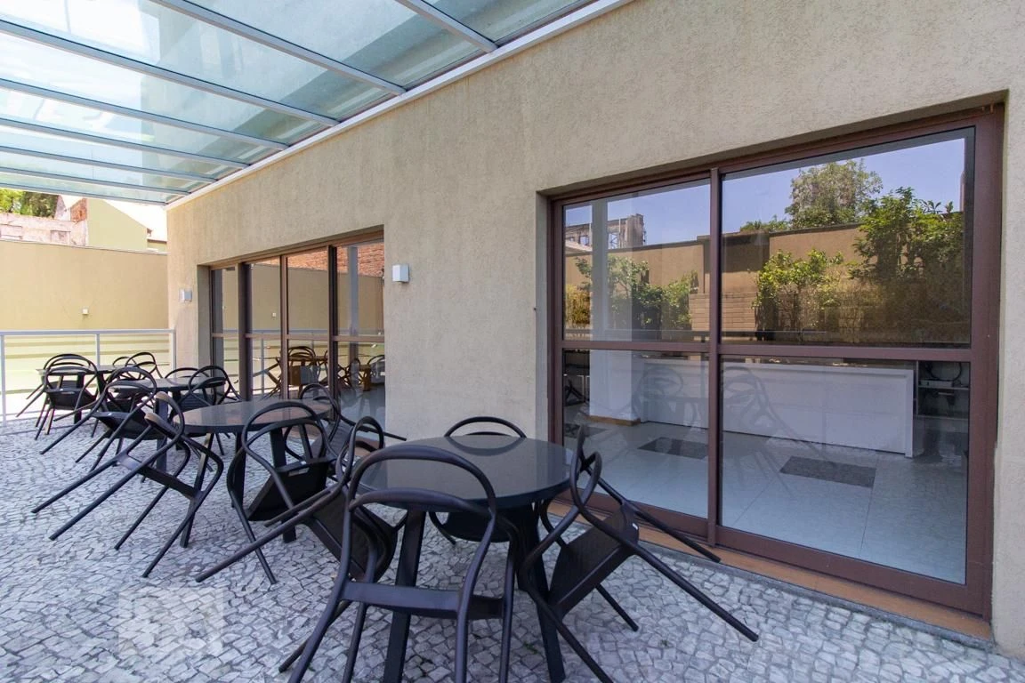Studio, 27 m², with a home office