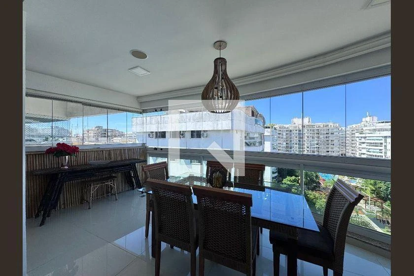 Furnished 3-bedroom apartment with 200 m² — photo 10