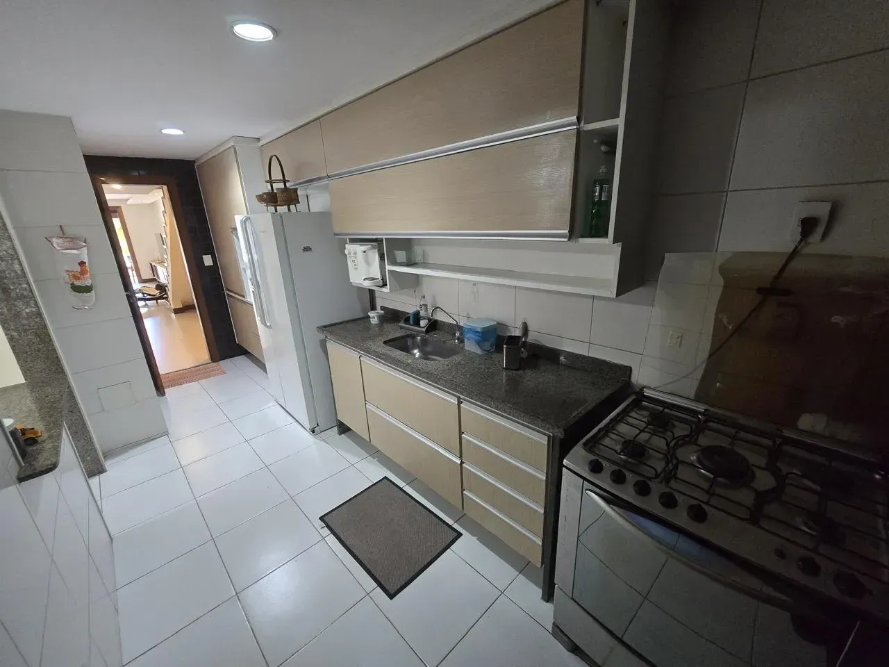 Furnished house with 4 bedrooms and a gas stove — photo 6