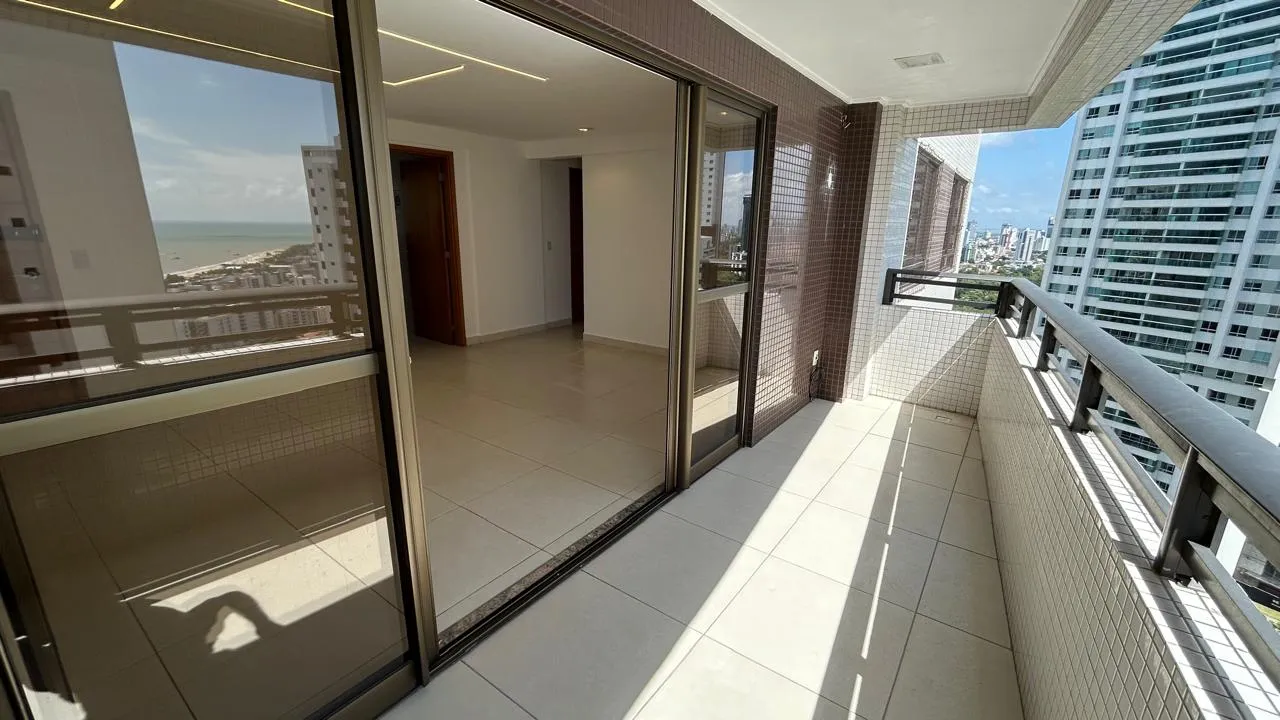 Квартира 91 м² с 3 спальнями и балконом — photo 11