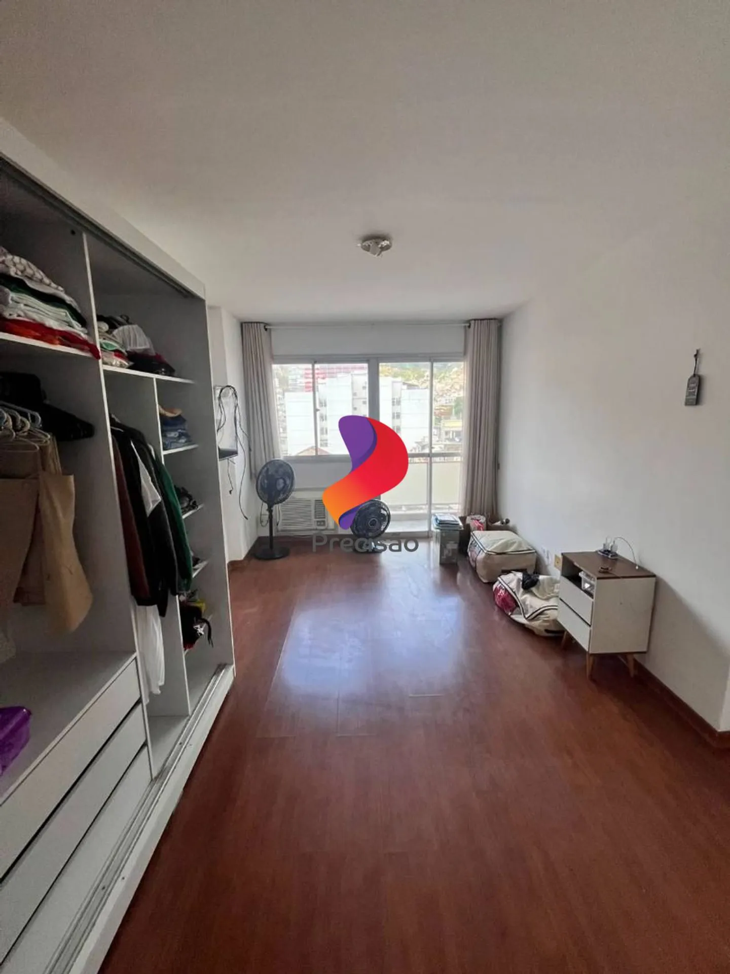 Furnished 2-bedroom apartment with a balcony — photo 24