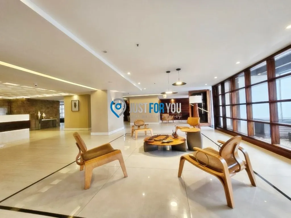Apartamento com 3 dormitórios e varanda fechada de vidro — photo 38