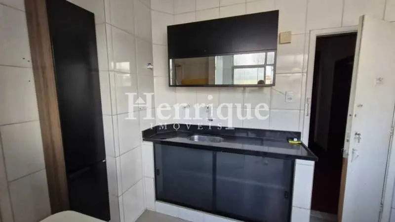 95 m² apartment with a bathtub and a walk-in closet — photo 3
