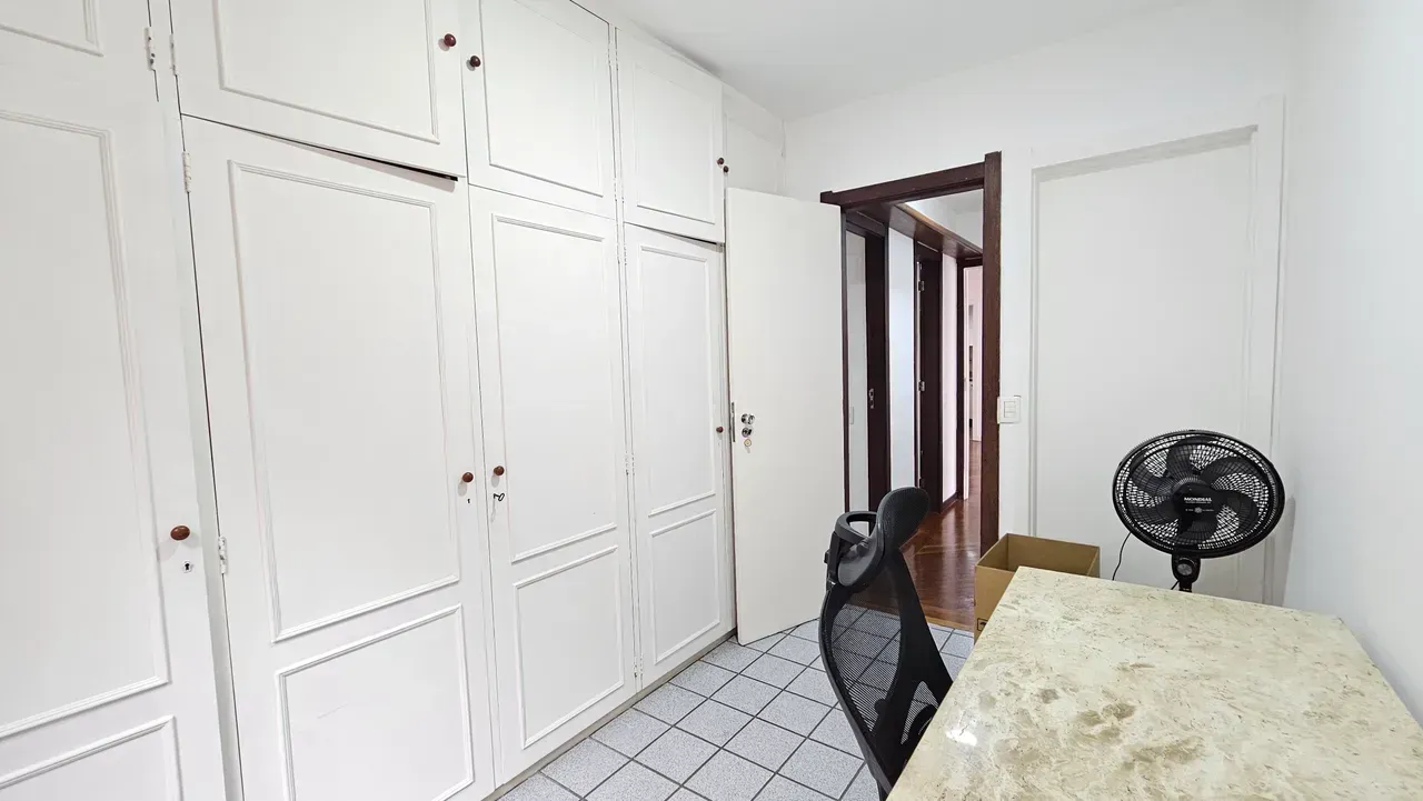 Apartment with 3 bedrooms and a balcony — photo 2