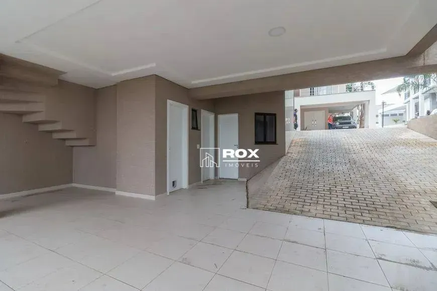 House with 4 en-suite bedrooms, 6 baths and 145 m² — photo 28