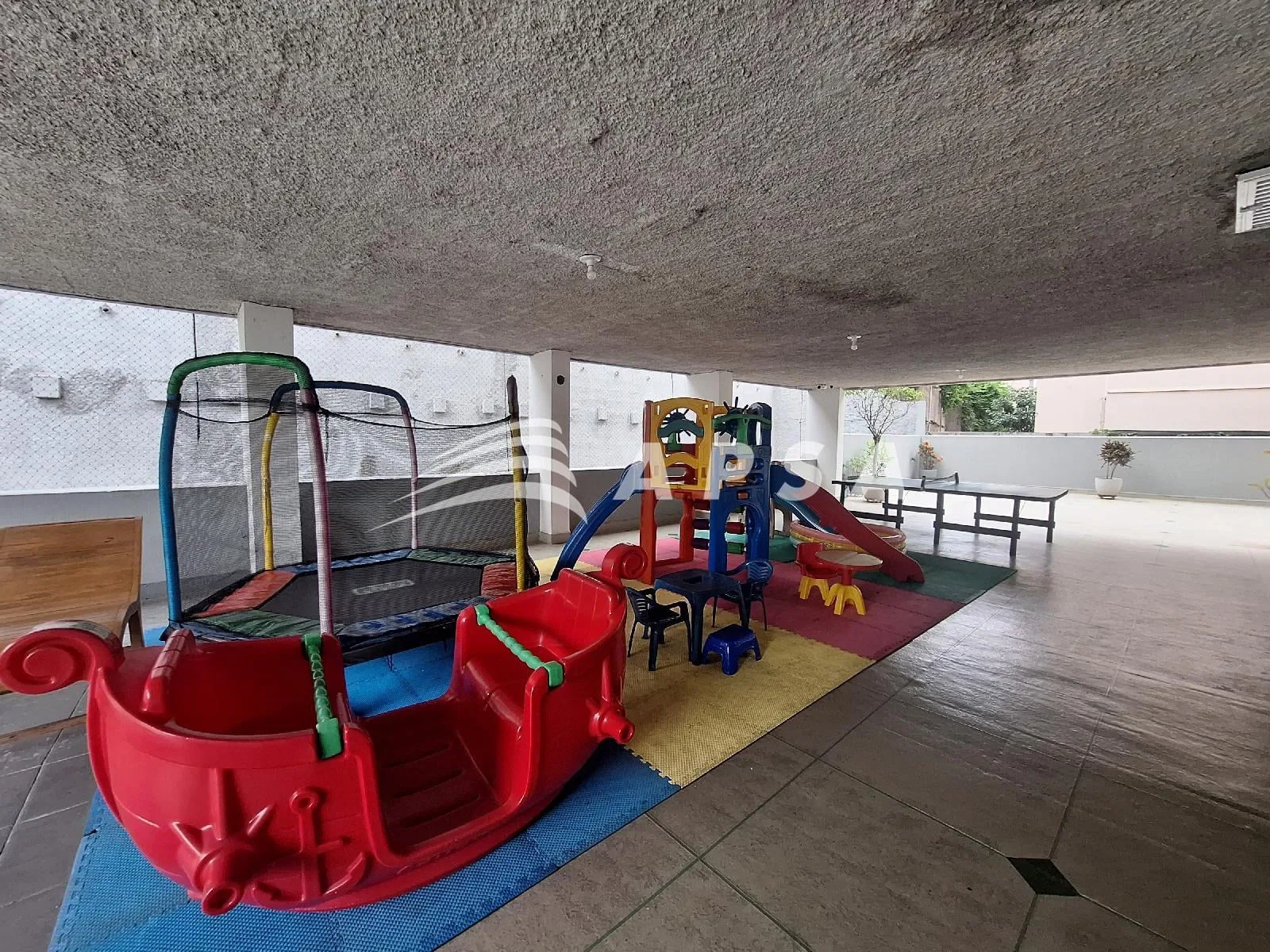 Mountain view in a 3-bedroom apartment, 100 m² — photo 24