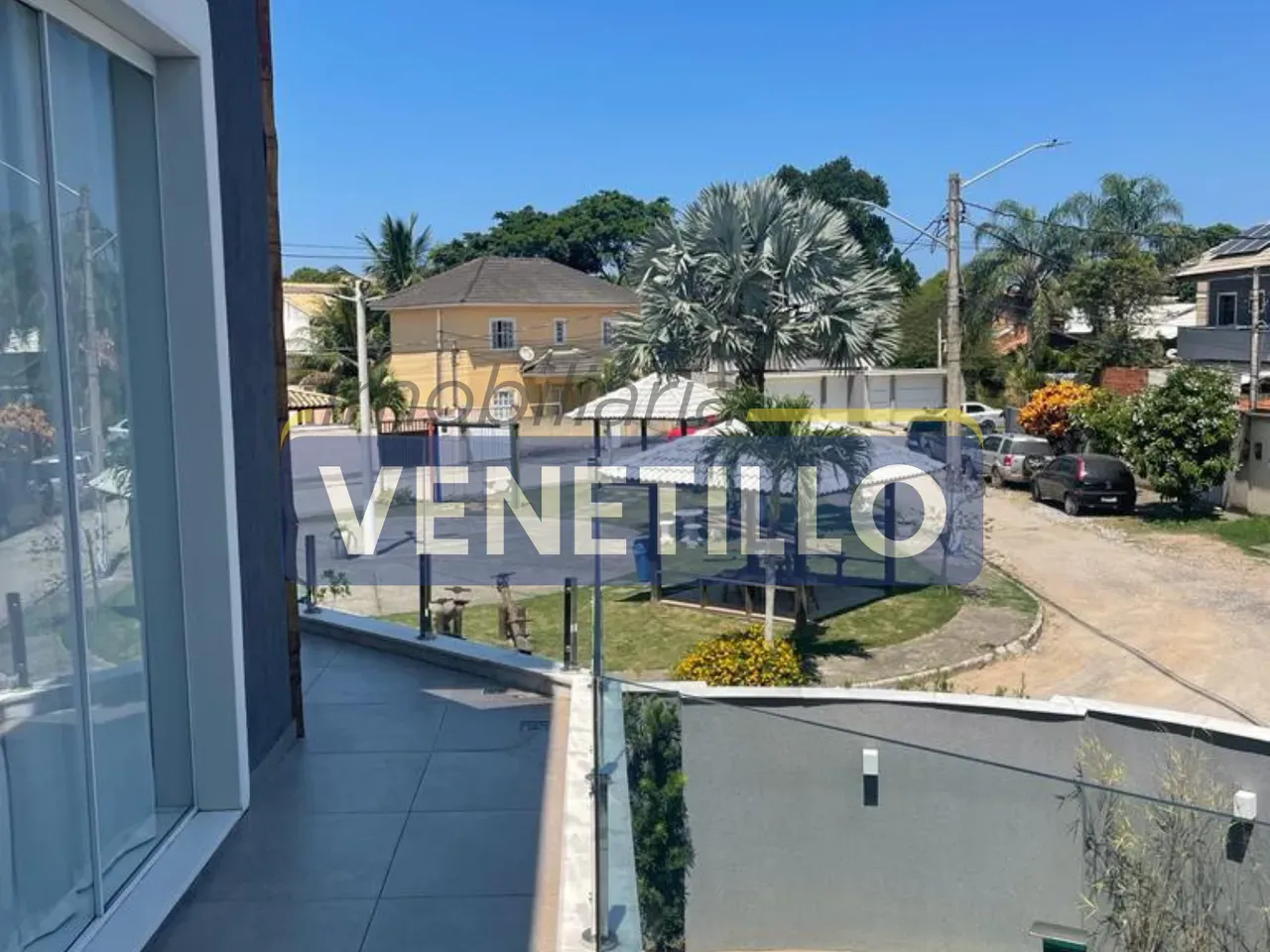 Furnished 240 m² house with 3 en-suite rooms — photo 8