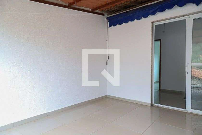 Casa triplex con balcón, 2 dormitorios en suite y 107 m² — photo 17