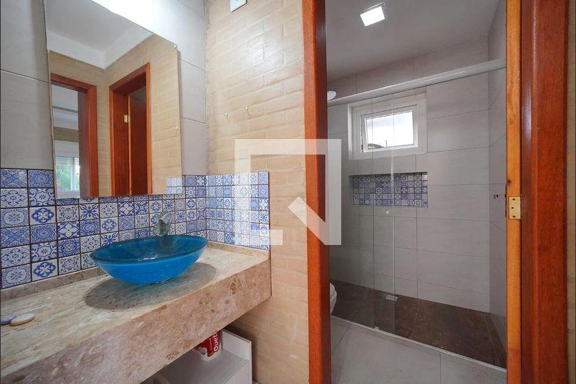 Rental house with 2 bedrooms, 425 m² and a balcony — photo 20
