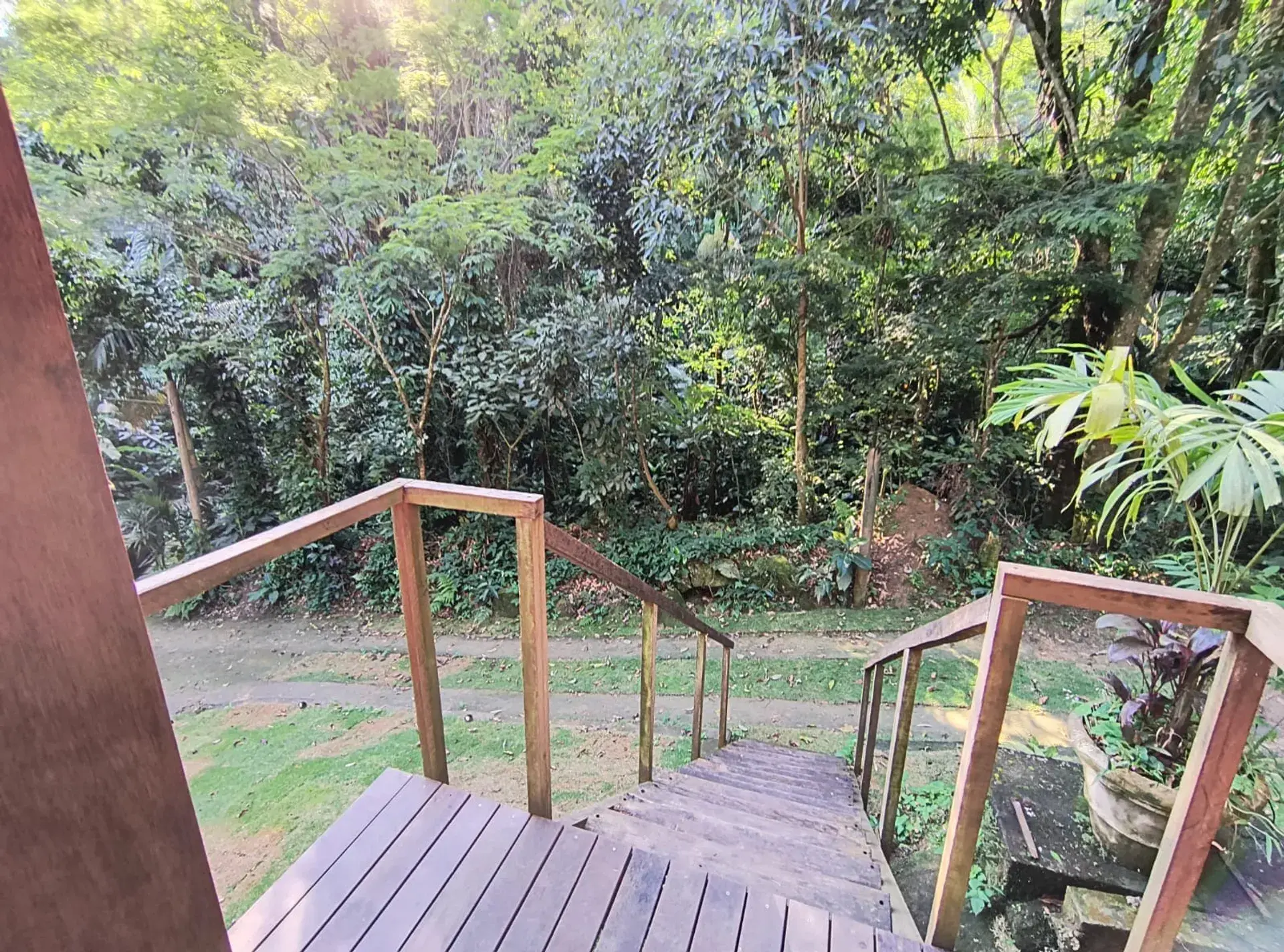 Furnished house, 180 m², with floor-to-ceiling windows — photo 25