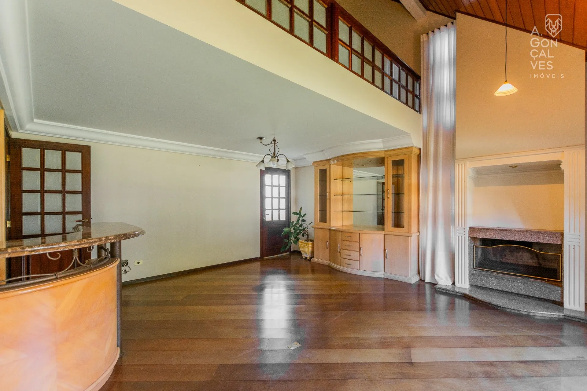 3-bedroom house with a home office — photo 34