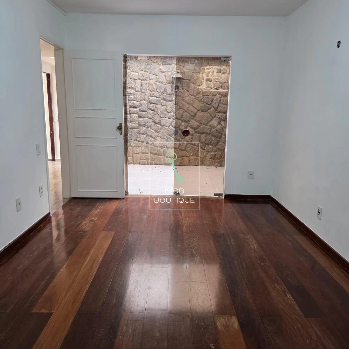 Duplex house with 5 bedrooms and laundry washing machine — photo 21