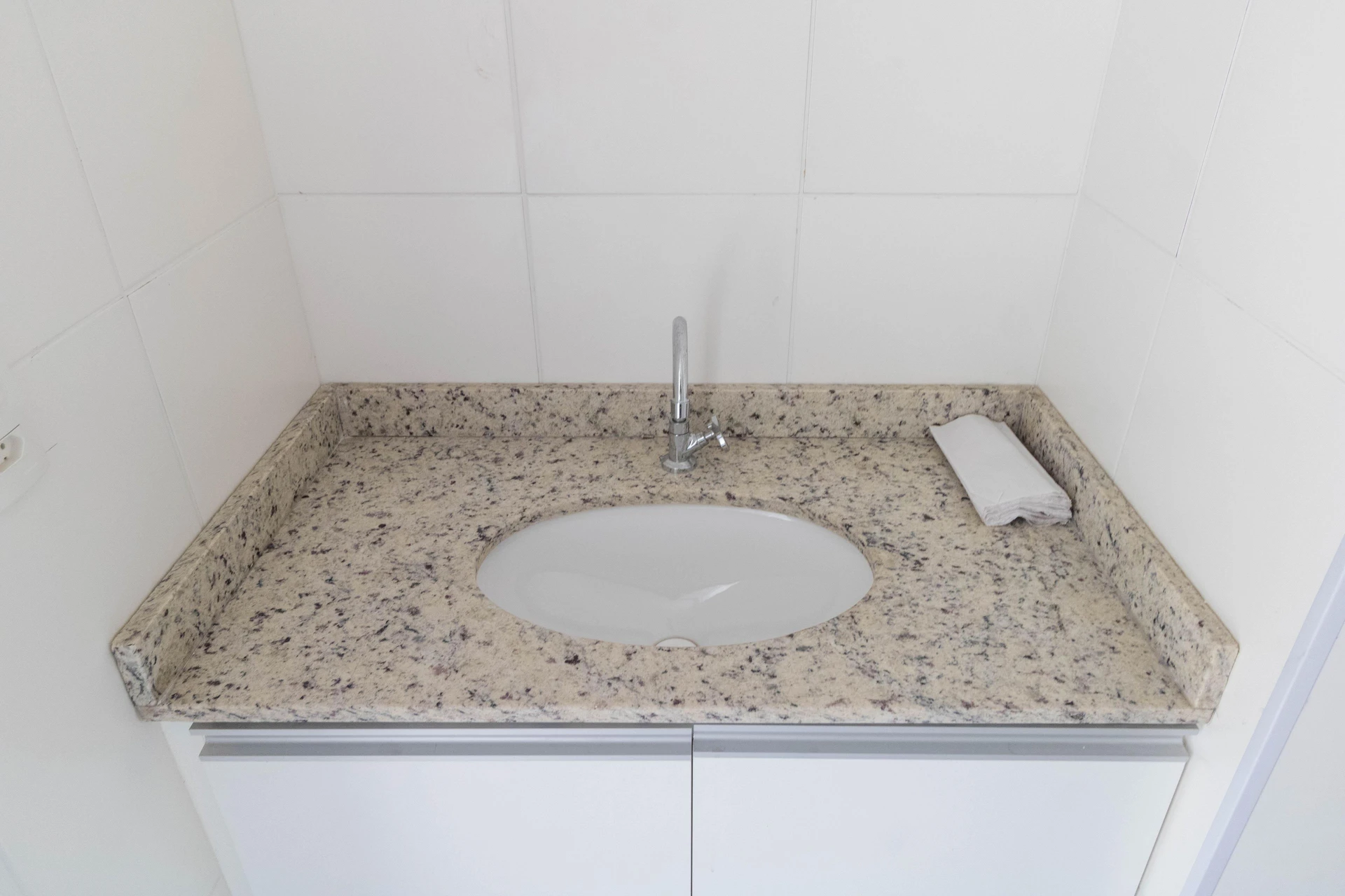 Renting apartment with 4 bedrooms and 3 bathrooms — photo 62