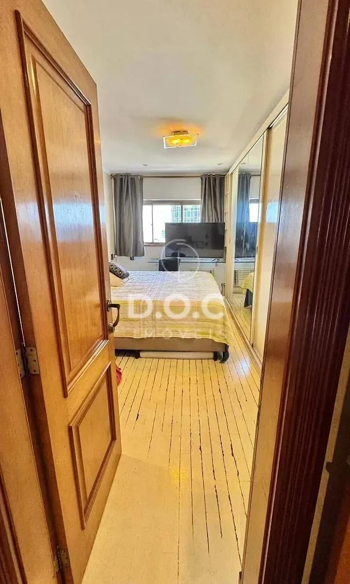 Apartamento de 300 m² com 4 quartos e 3 suítes — photo 8